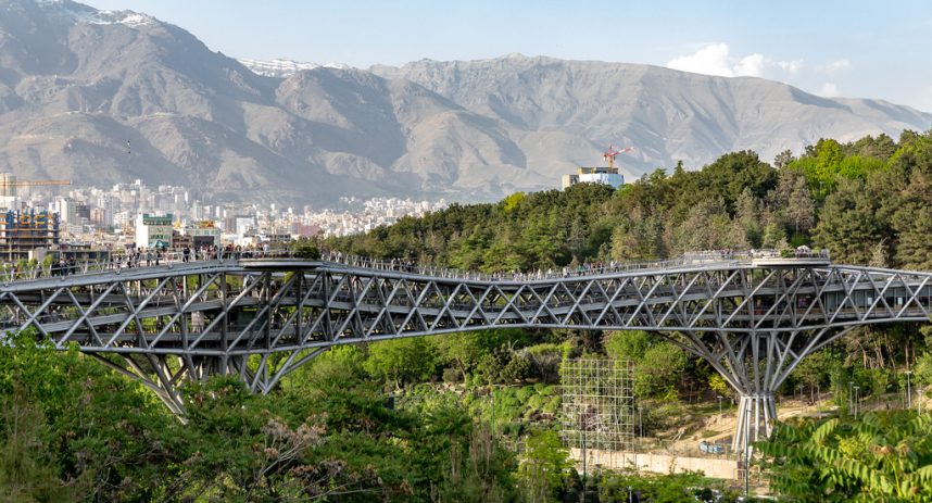Tabiat Bridge, Tehran