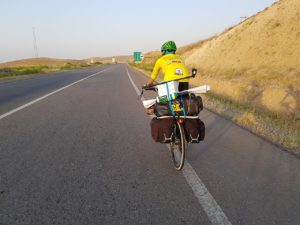 Solo cyclist travels through Qazvin province
