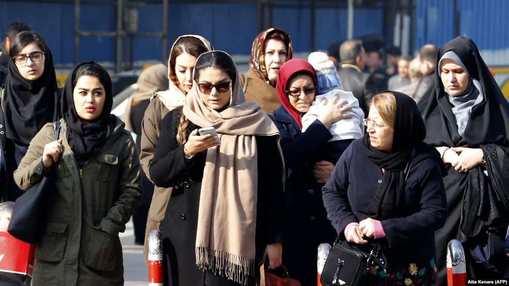 Do Tourists Have To Wear A Hijab In Iran? | 1stQuest Blog