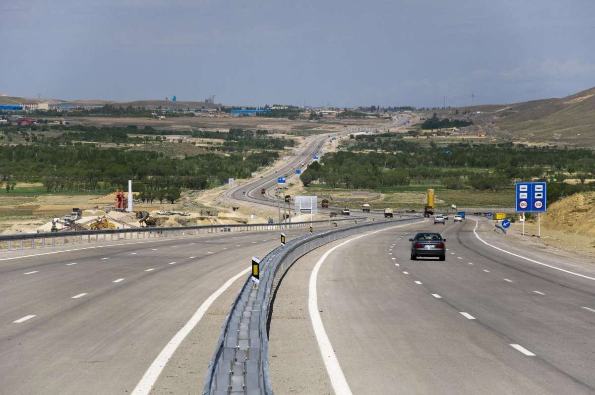 Enjoy a road trip in Iran