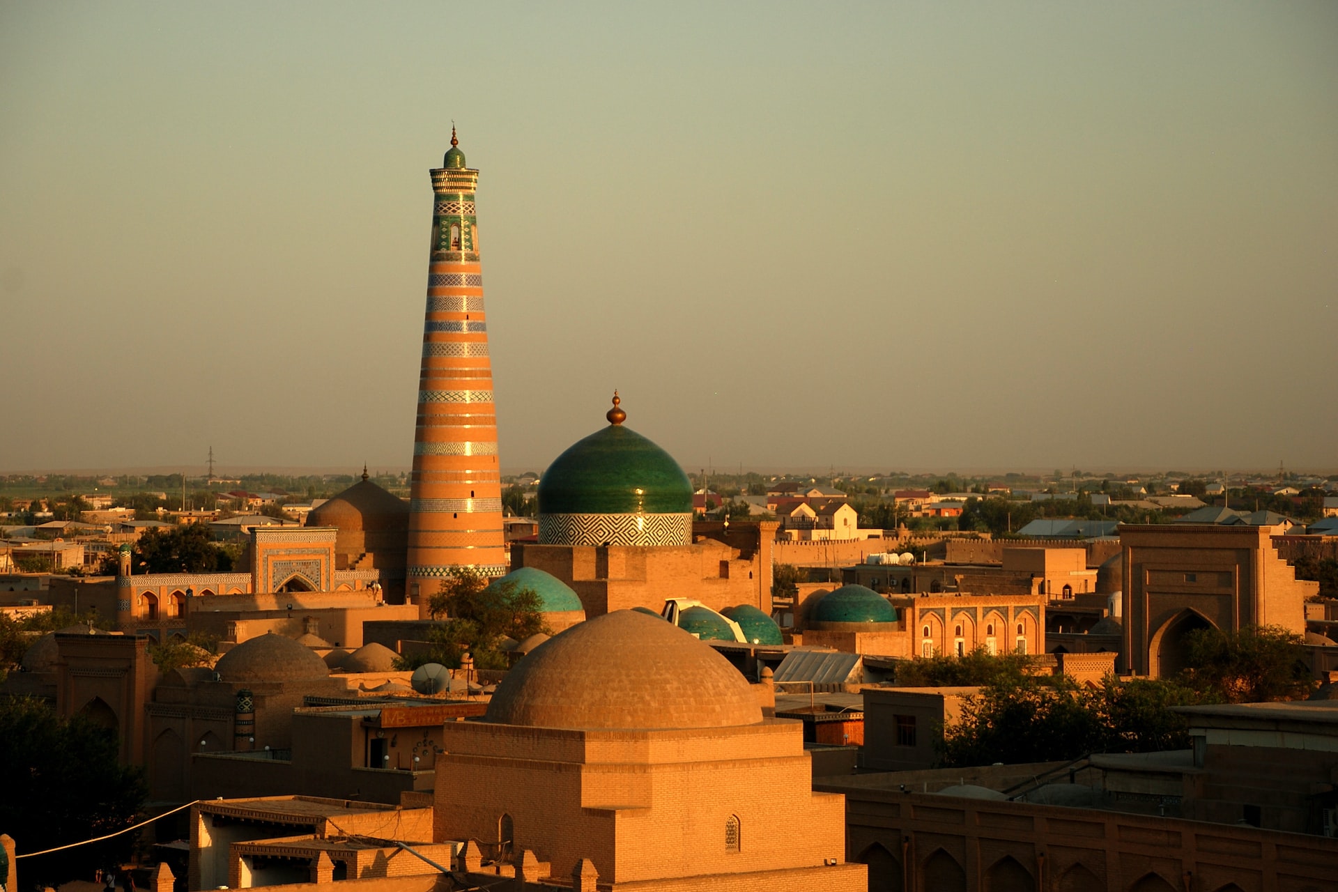 Travel Through the History of Silk Road